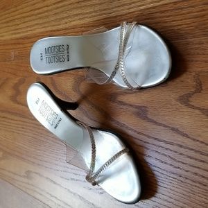 Size 6 Mootsies Tootsies sandals